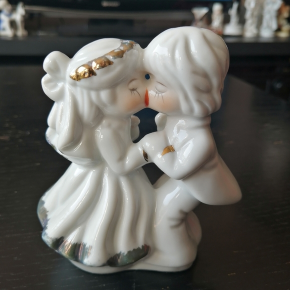 Lady Angela Accents Vintage Kissing Couple Porcelain Figurine By
